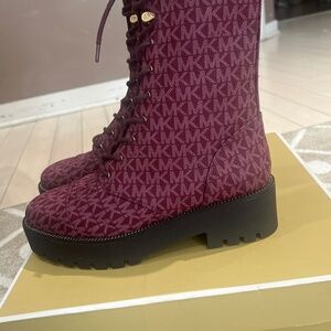 Michael Kors NWT Bryce Boots Dark Berry 9.5M
